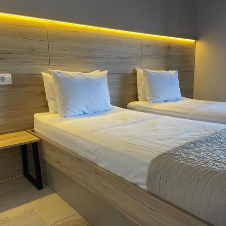 Rooms And Apartments Lisjak 코페르 외부 사진